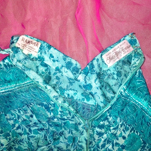 1960s/1970s RARE Raksha Hindimp London Saks Fifth Avenue 100% silk caftan - Picture 14 of 15